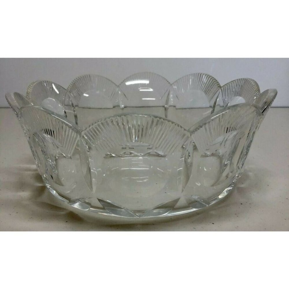 MS18 scalloped bowl clear pressed glass design‎ 9 1/8 w x 3 1/2" h w/7 1/2" base
